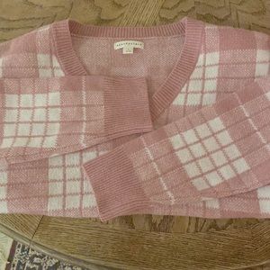 pink/white plaid sweater medium aeropostale